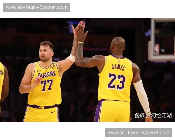洛城紫金的史诗对决：湖人与超音速，一段恩怨情仇的篮球传奇